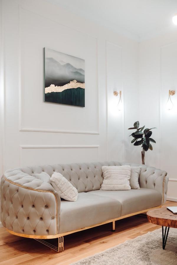 Fabulous And Fancy City Center Designer Apartment